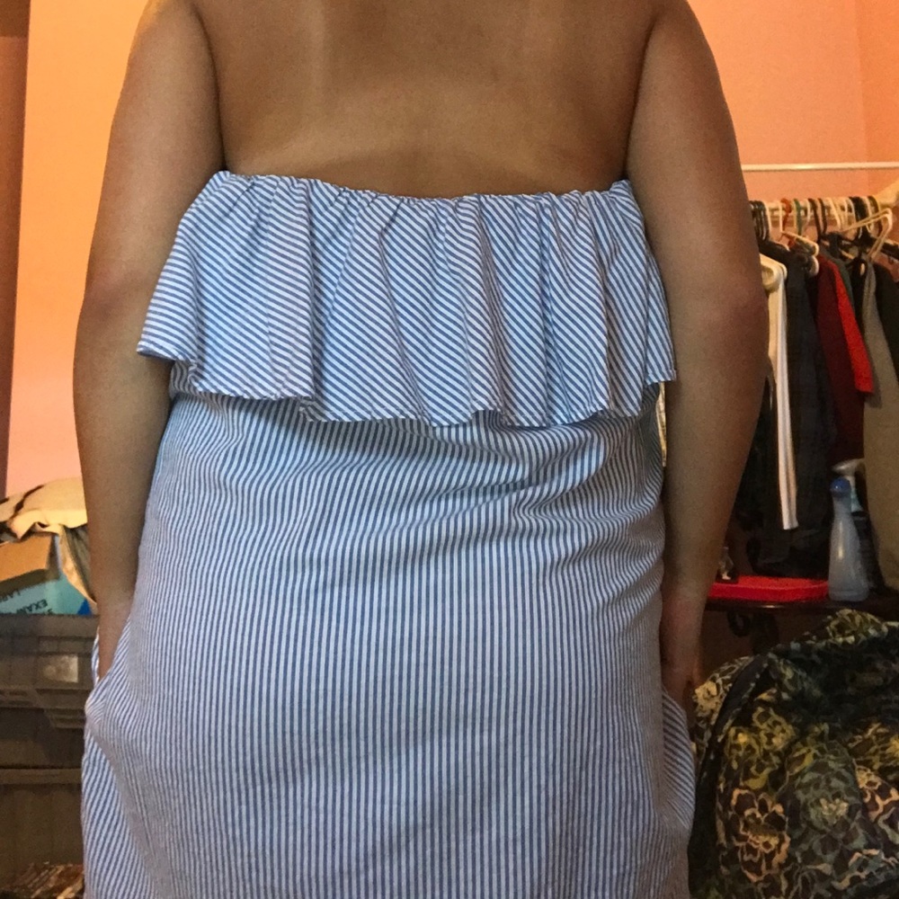Dress - Picture 4 of 4